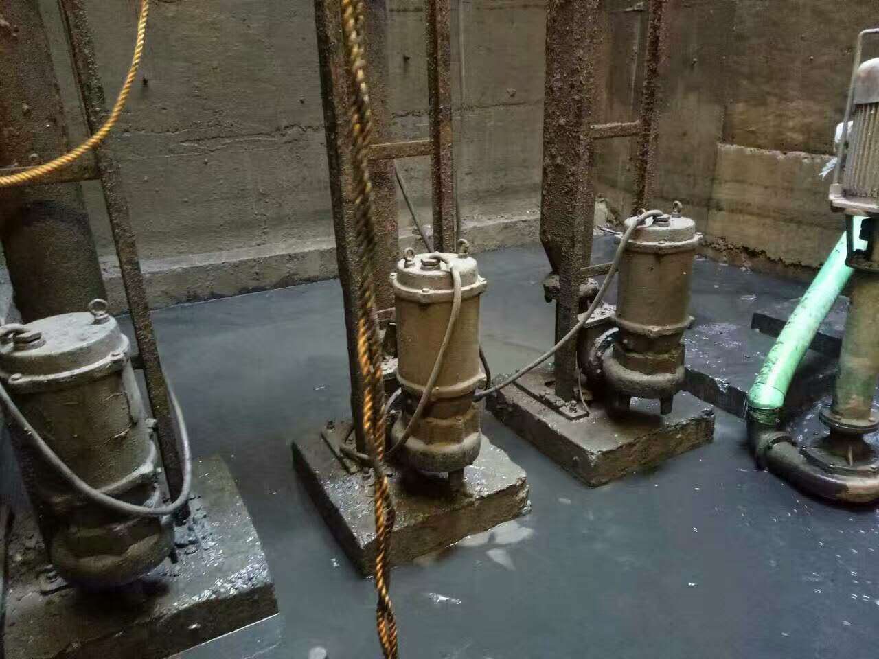 马鞍山污水池清理